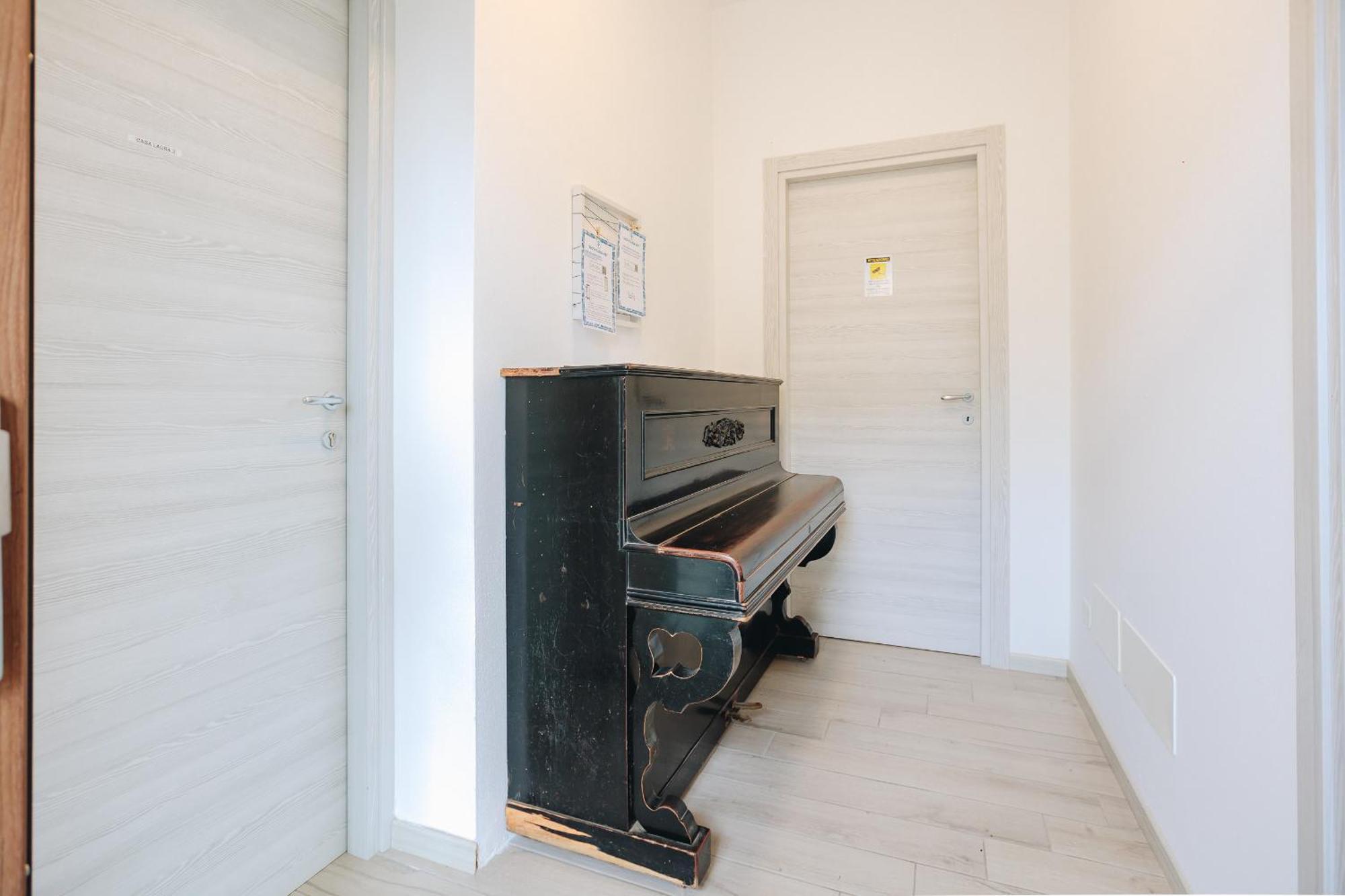 Sg Rooms - Casa Laura Песк'єра-дель-Гарда Екстер'єр фото