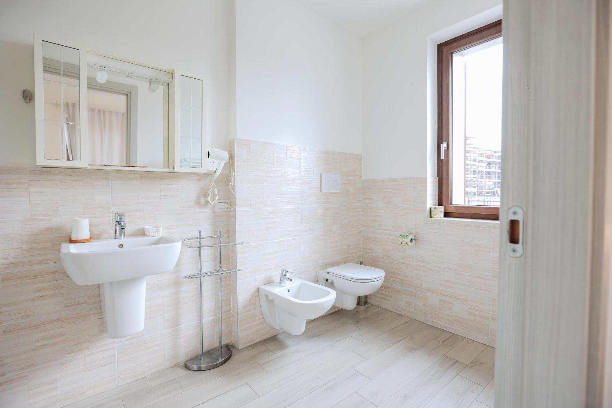 Sg Rooms - Casa Laura Песк'єра-дель-Гарда Екстер'єр фото